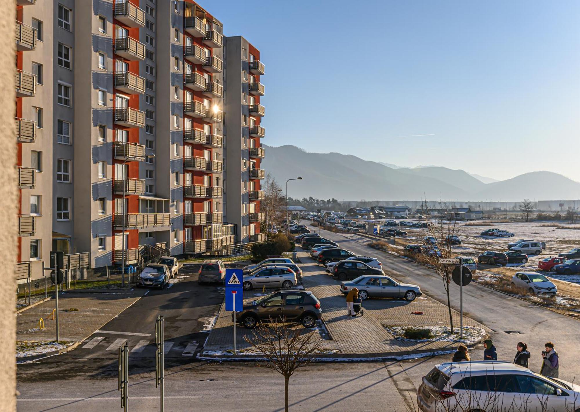 Koa - Sunlight Apartment Braşov Esterno foto
